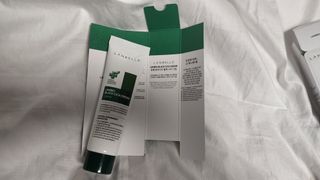 랑벨 랑바이오 블랙 시카 크림 50ml(블랙비 프로폴리스, 시카 4종, 판테놀 10 함유) — 4점을 준 리뷰어가 2022년 7월 올린 사용 사진