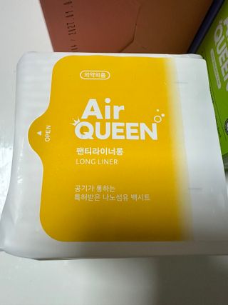 에어퀸 뉴브레스 유기농 생리대 4종 (팬티라이너 20P + 중형 10P + 대형 10P + 오버나이트 8P)_체험단 — 3점을 준 리뷰어가 2024년 8월 올린 사용 사진