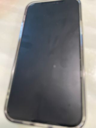 아클리브 Eco 항균 항바이러스 액정 보호필름(iPhone) — 4.5점을 준 리뷰어가 2022년 8월 올린 사용 사진
