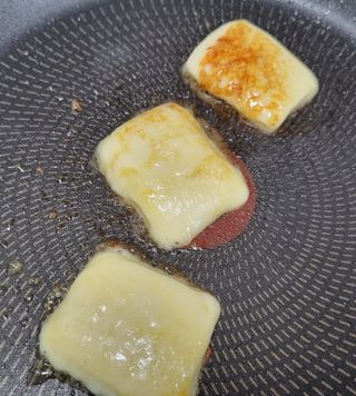 앙투어솔레 아일랜드 구워먹는 치즈 100 자연 치즈 와인안주 300g(100g x 3팩) — 5점을 준 리뷰어가 2022년 9월 올린 사용 사진
