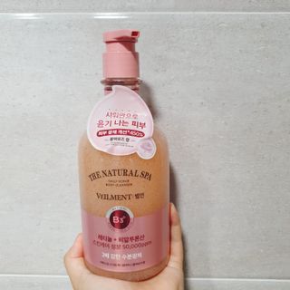 벨먼 내추럴스파 수분광채 스크럽 바디워시 600ml 5종 — 5점을 준 리뷰어가 2022년 5월 올린 사용 사진