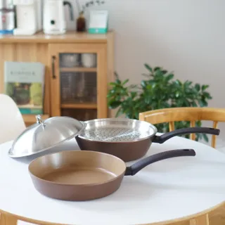 모멘토 마론 프라이팬 26cm 3종 (26cm팬/26cm웍팬/호환 스티머+돔뚜껑) — 5점을 준 리뷰어가 2022년 9월 올린 사용 사진