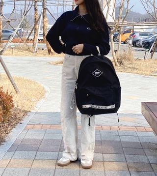[v2.0] IWP l 아이워즈플라스틱 에코백팩 리사이클 노트북 가방 2color — 5점을 준 리뷰어가 2023년 3월 올린 사용 사진