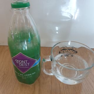 몽베스트 Montbest with Sparkling water Plain 20병 — 5점을 준 리뷰어가 2022년 6월 올린 사용 사진