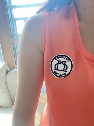 [스테이피플] SILKY SLEEVELESS LOGO TOP — 5점을 준 리뷰어가 2022년 6월 올린 사용 사진