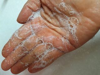소담스퀘어 상암 [아멍코스메틱] 러뷰 리얼스킨 파룰 효소 파우더 워시 — 5점을 준 리뷰어가 2022년 12월 올린 사용 사진