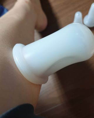 메디미케이알 커핑테라피 실리콘부항마사지 리프팅 페이스+바디 안티 셀룰 라이트 6pcs — 4점을 준 리뷰어가 2021년 2월 올린 사용 사진