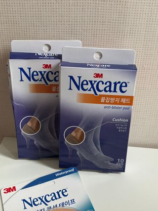3M 넥스케어 물집방지쿠션테이프 1매 + 물집방지패드 10매 — 5점을 준 리뷰어가 2024년 3월 올린 사용 사진