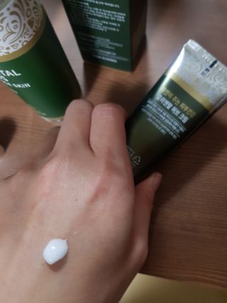조아산코스메틱 승비 오리엔탈 허브 크림 + 승비 오리엔탈 허브 스킨 — 4점을 준 리뷰어가 2021년 11월 올린 사용 사진