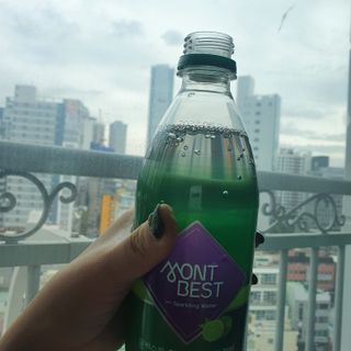 몽베스트 Montbest with Sparkling water Lime20병 — 3점을 준 리뷰어가 2021년 10월 올린 사용 사진