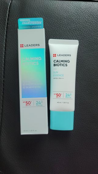 리더스코스메틱 리더스 카밍 바이오틱스 선 에센스 SPF 50+ PA++++ — 5점을 준 리뷰어가 2022년 5월 올린 사용 사진