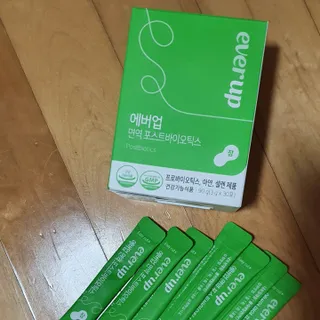 [몸엔용] 에버업 멀티비타민&미네랄, 눈건강 루테인 혈행건강 오메가3, 면역 프로바이오틱스 3종 택1 — 5점을 준 리뷰어가 2022년 4월 올린 사용 사진