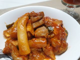 한성기업 무볼레 닭떡볶이+해물떡볶이 2종 세트 — 4점을 준 리뷰어가 2021년 9월 올린 사용 사진