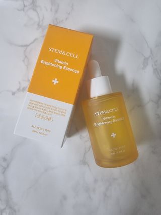 체르엠 스템앤셀 비타민 브라이트닝 에센스 30ml 1개 — 5점을 준 리뷰어가 2021년 10월 올린 사용 사진