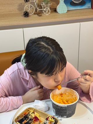 프리 [요리궁리] 타입 B (매콤,치즈,매콤까르보) 꽃떡볶이 6개입 세트 — 5점을 준 리뷰어가 2025년 2월 올린 사용 사진