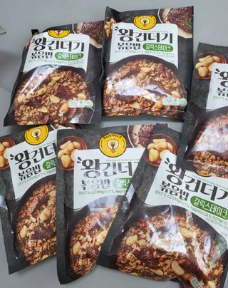 한성기업 무볼레 왕건더기 볶음밥 갈릭스테이크 — 5점을 준 리뷰어가 2021년 10월 올린 사용 사진