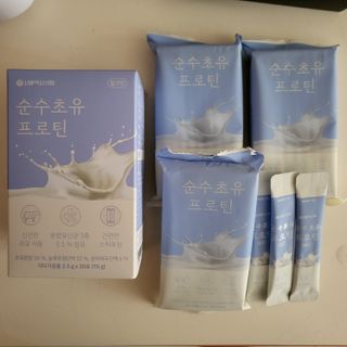 서울약사신협_순수초유프로틴_2.5gx30포 — 5점을 준 리뷰어가 2021년 11월 올린 사용 사진