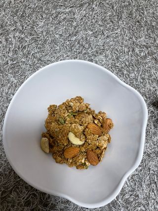 밸런스 다이어트랩 밸다랩 이씨리얼 수제 발아통밀 그래놀라 450g — 4.5점을 준 리뷰어가 2023년 4월 올린 사용 사진