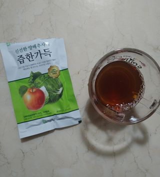 즙한가득 양배추사과즙/석류즙 30포, 선물박스 택1 — 5점을 준 리뷰어가 2022년 1월 올린 사용 사진
