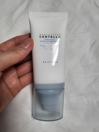 [스킨1004] 마다가스카르 센텔라 히알루-시카 워터핏 선세럼 50ml — 5점을 준 리뷰어가 2024년 5월 올린 사용 사진