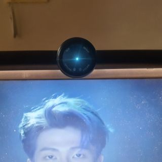 TOMO GRAPHY 나 있을땐 환한 조명 나 없을땐 확실한 살균 ★ DESK LIGHT & STERILIZER [ON] ★ — 5점을 준 리뷰어가 2021년 12월 올린 사용 사진