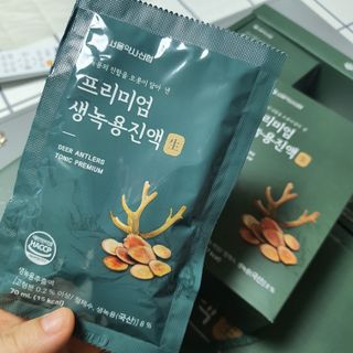 서울약사신협 약사신협_생녹용 진액_70ml x 30포 — 5점을 준 리뷰어가 2021년 7월 올린 사용 사진