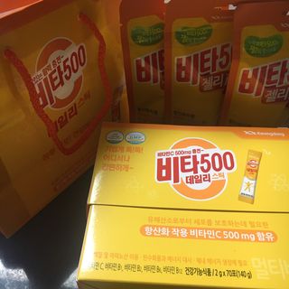광동생활건강 [광동] 비타500데일리스틱 70포+쇼핑백+구미3개 — 5점을 준 리뷰어가 2021년 12월 올린 사용 사진