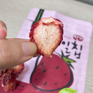 아비삭 과일칩 딸기, 감, 포도, 바나나 4종 — 2점을 준 리뷰어가 2021년 9월 올린 사용 사진