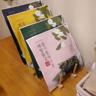 [해림맛김] 들기름에 구운 바삭바삭 김 4종 세트 + 1종 랜덤발송 총5개입 — 5점을 준 리뷰어가 2021년 2월 올린 사용 사진