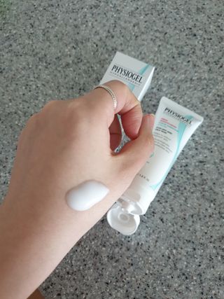피지오겔 레드수딩 시카밸런스 크림 50ml — 5점을 준 리뷰어가 2022년 4월 올린 사용 사진