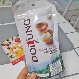 도이퉁 마카다미아 넛 90g  로얄 마카넛 오리지널 쏠트 허니 — 5점을 준 리뷰어가 2021년 3월 올린 사용 사진