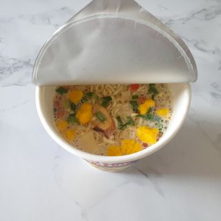 NISSIN 닛신 컵누들  4종 - 씨푸드오리지날, 씨푸드 스파이시, 씨푸드 커리, 씨푸드 XO소스 — 5점을 준 리뷰어가 2022년 12월 올린 사용 사진