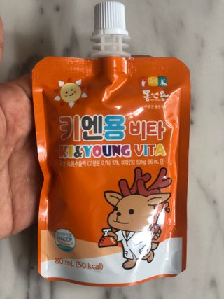 [몸엔용] 아이가 먹는 달콤 국산녹용 키엔용 비타  80ml x 10포 — 4점을 준 리뷰어가 2021년 7월 올린 사용 사진