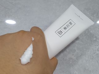 [베러오리진] 무화과 크리미 딥 폼 클렌저/피부 노폐물 & 미세먼지 99 세정 인증 민감성 피부 무자극 인증 — 5점을 준 리뷰어가 2021년 11월 올린 사용 사진