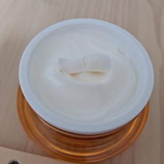 자민경 크레마카라콜 울트라 프로폴리스 하이드라 인텐스 크림 50ml — 4점을 준 리뷰어가 2021년 1월 올린 사용 사진
