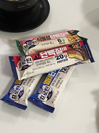 이지프로틴바 3종x각 2ea (고단백질바, 멀티단백질바, 식물성단백질바) — 5점을 준 리뷰어가 2024년 3월 올린 사용 사진