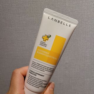 랑벨 비타 에너지 잡티 크림 75ml (피부 속 기미완화크림) — 5점을 준 리뷰어가 2022년 6월 올린 사용 사진