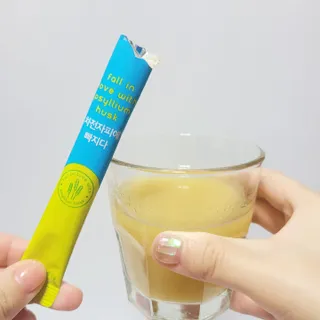 메디포스트 모비타 바디코드 식이섬유 차전자피에 빠지다 30포 — 5점을 준 리뷰어가 2022년 12월 올린 사용 사진
