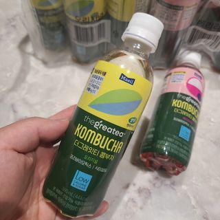 더그레잇티 콤부차 [매일유업] 더그레잇티 44kcal 콤부차 300ml *12개입 (오리지널 6개+베리리치 6개) — 5점을 준 리뷰어가 2023년 7월 올린 사용 사진