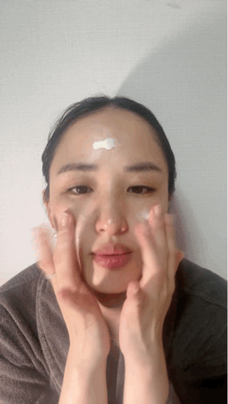 산다화 비타민C 화이트닝 크림 — 4점을 준 리뷰어가 2023년 5월 올린 사용 사진