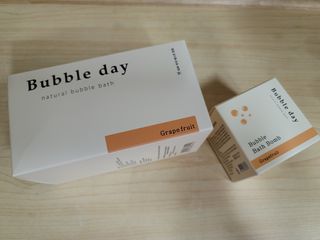 버블데이 아로마/과일 거품 입욕제 — 5점을 준 리뷰어가 2021년 7월 올린 사용 사진