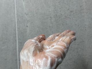 [나플라워]  클렌징 후에도 남아있는 수분감은 물론 여드름 케어까지 완벽한 스팟리스 폼클렌징 — 5점을 준 리뷰어가 2023년 12월 올린 사용 사진