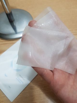아미퓨어 촉촉하고 밝은 피부를 만들어주는 1일1팩, 아미노이펙트 마스크 10매 — 5점을 준 리뷰어가 2021년 6월 올린 사용 사진