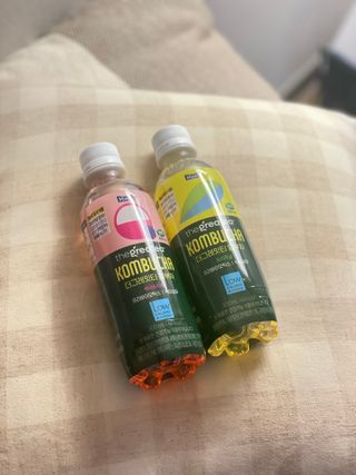 더그레잇티 콤부차 [매일유업] 더그레잇티 44kcal 콤부차 300ml *12개입 (오리지널 6개+베리리치 6개) — 5점을 준 리뷰어가 2023년 8월 올린 사용 사진