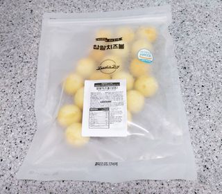 Dog&Ball 독앤볼 [Dog&Ball] 미니찹쌀볼도그 찹쌀치즈볼 — 5점을 준 리뷰어가 2021년 8월 올린 사용 사진