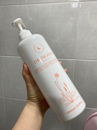 프리[닥터문] 유산균 락토케어 질경초 여성청결제 1000ml (젤타입) — 5점을 준 리뷰어가 2022년 6월 올린 사용 사진