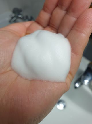 [바이로담] 저자극 약산성버블 폼 폼클렌징 150ml — 5점을 준 리뷰어가 2021년 3월 올린 사용 사진