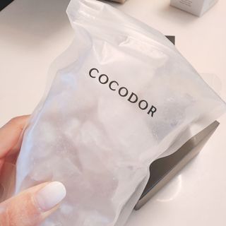 [코코도르] 스톤 에센셜 디퓨저 세트 (틴케이스+스톤+에센셜오일 20ml*2ea) — 5점을 준 리뷰어가 2024년 9월 올린 사용 사진