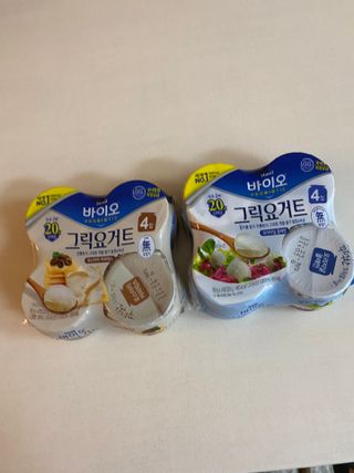 매일바이오 그릭요거트 오리지널 플레인 4개, 로스터리 커피믹스 4개 — 3.5점을 준 리뷰어가 2021년 12월 올린 사용 사진