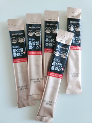 서울약사신협_투데이홍삼정플러스스틱_10g x 30포 — 5점을 준 리뷰어가 2020년 12월 올린 사용 사진